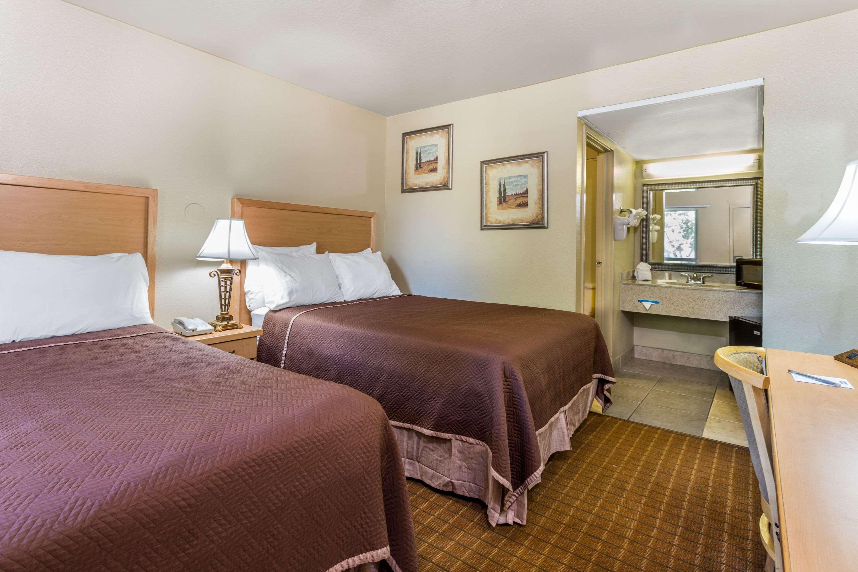 Motel 6 Riviera Beach Fl Экстерьер фото