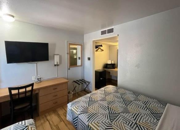 Motel 6 Riviera Beach Fl Экстерьер фото