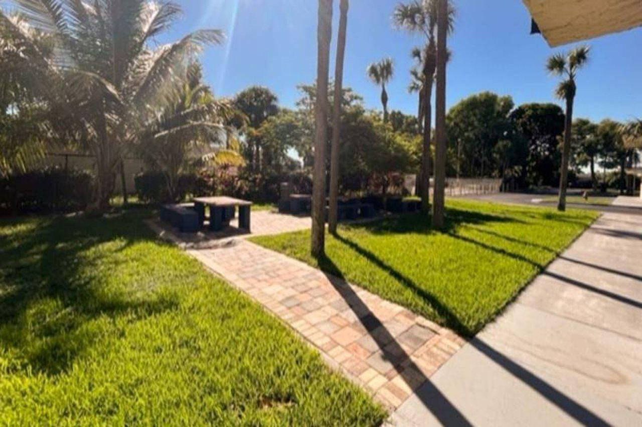 Motel 6 Riviera Beach Fl Экстерьер фото
