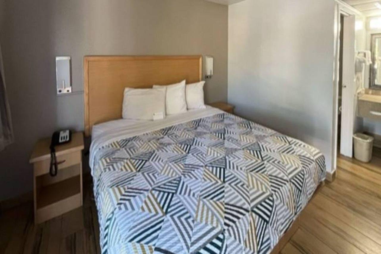 Motel 6 Riviera Beach Fl Экстерьер фото