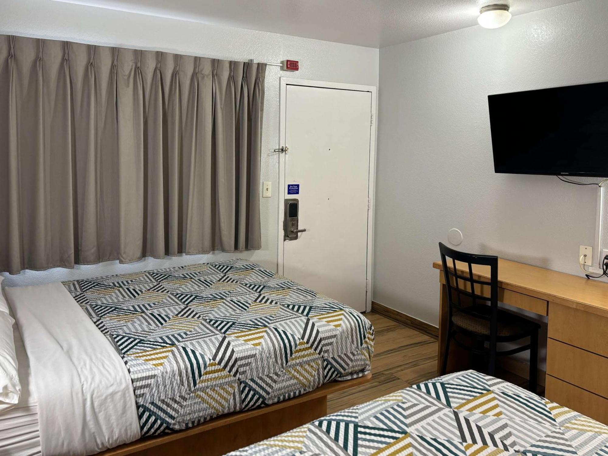 Motel 6 Riviera Beach Fl Экстерьер фото